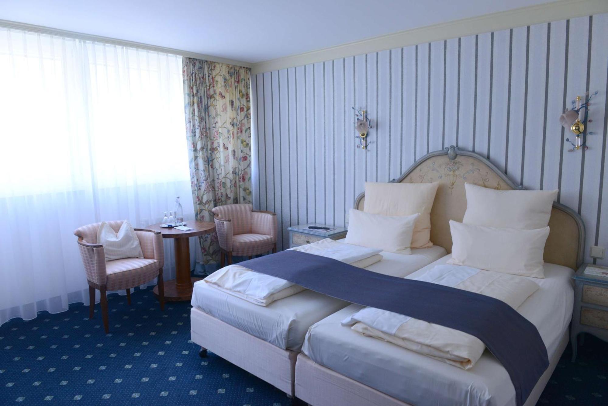 Sure Hotel By Best Western Rhoen Garden พ็อพเพินเฮาเซน ภายนอก รูปภาพ