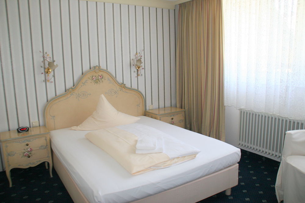Sure Hotel By Best Western Rhoen Garden พ็อพเพินเฮาเซน ภายนอก รูปภาพ